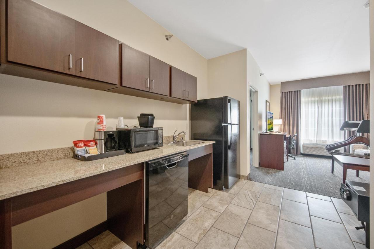 Cobblestone Hotel&Suites - Austin Esterno foto