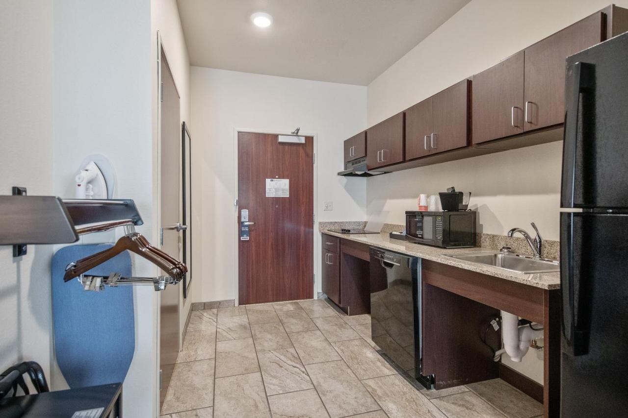 Cobblestone Hotel&Suites - Austin Esterno foto