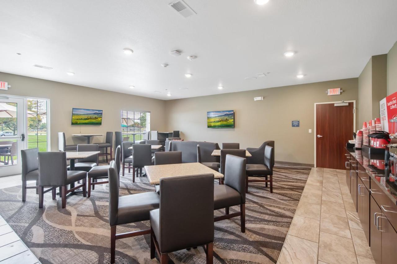 Cobblestone Hotel&Suites - Austin Esterno foto