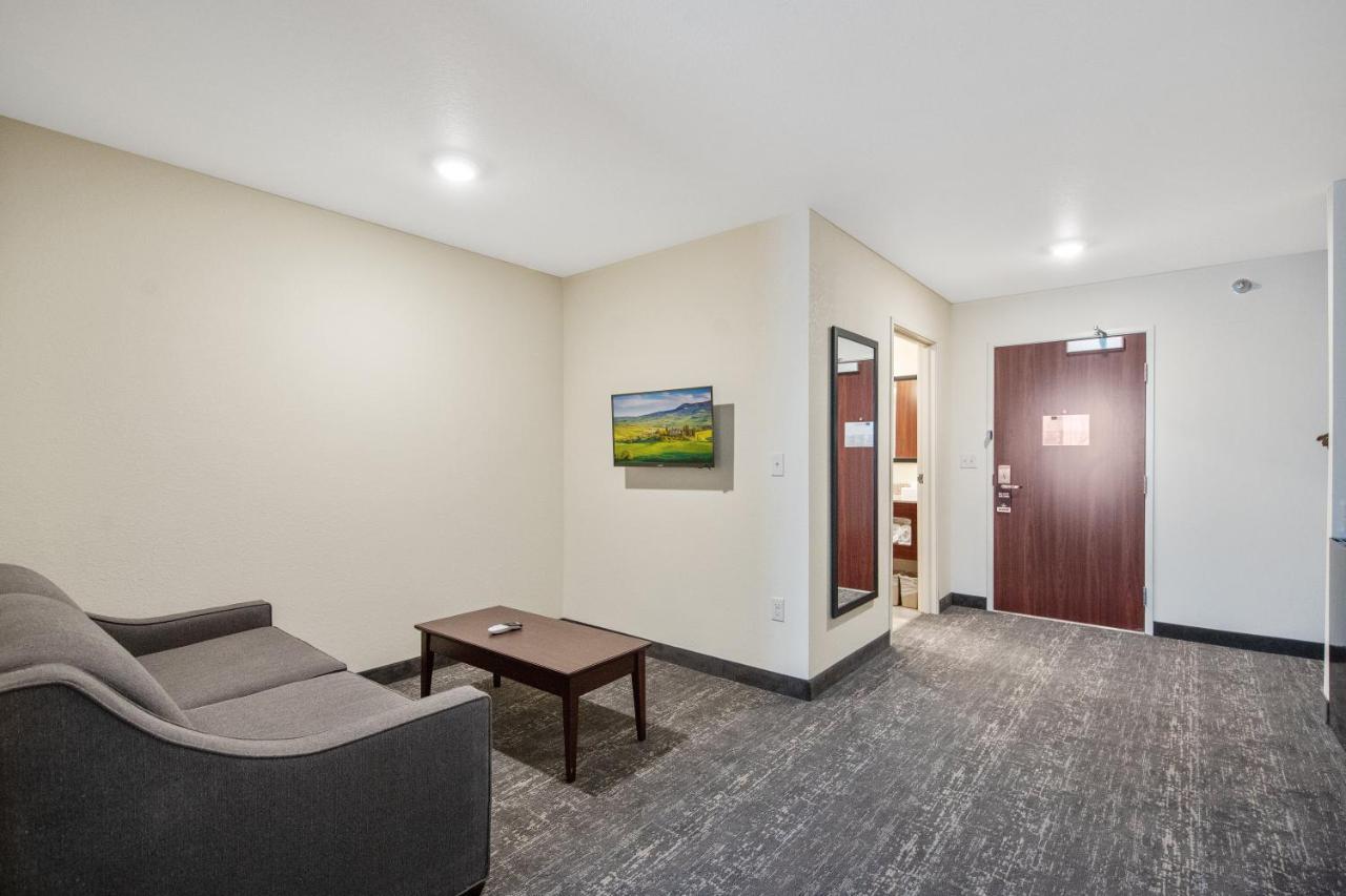 Cobblestone Hotel&Suites - Austin Esterno foto