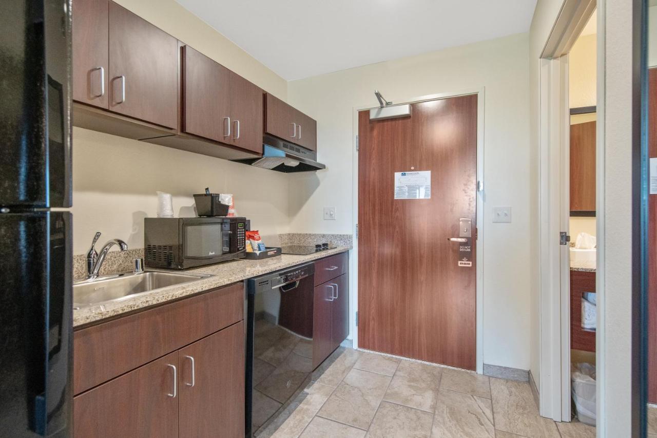 Cobblestone Hotel&Suites - Austin Esterno foto